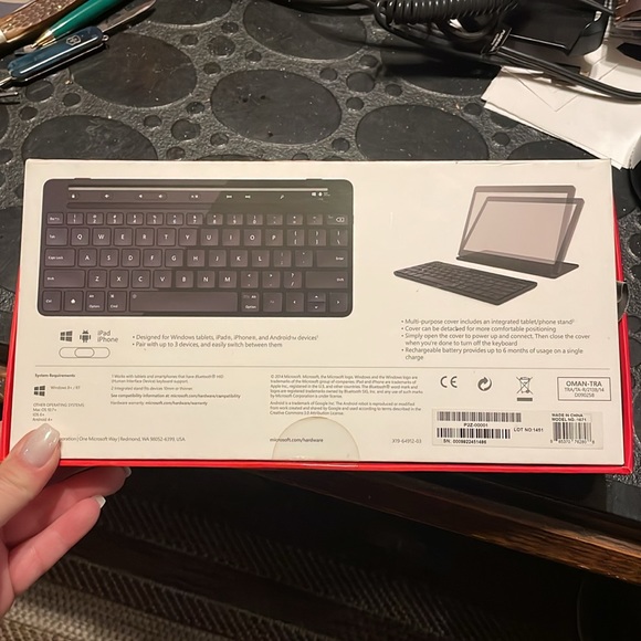 Microsoft Universal Mobile Keyboard for iPad iPhone android windows - Picture 3 of 3